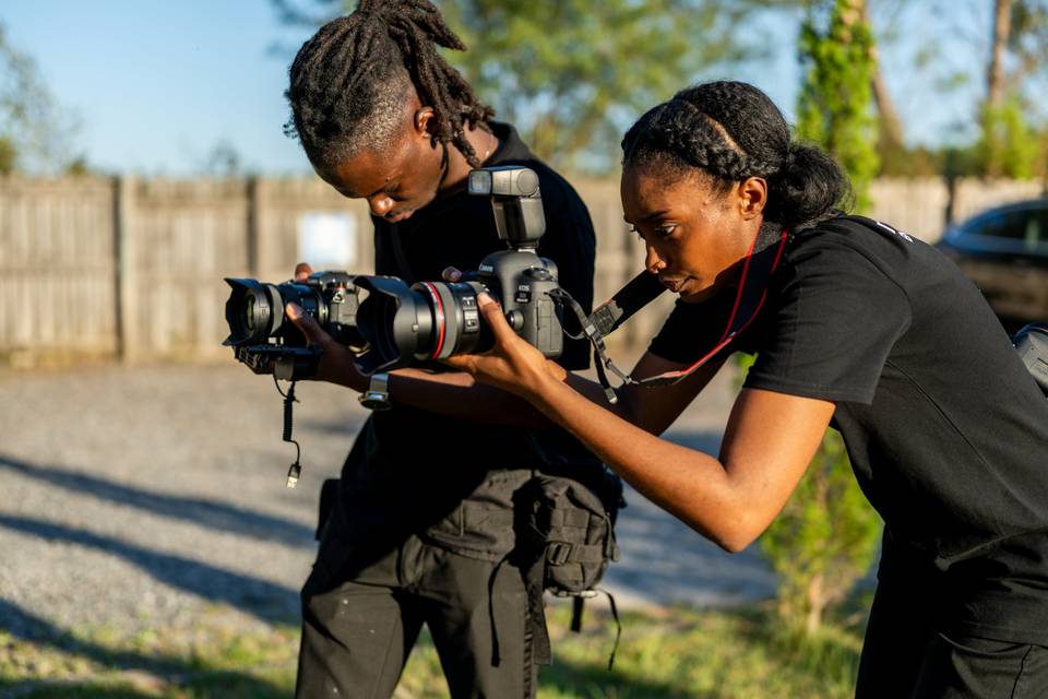 Detail_Focused Photographer