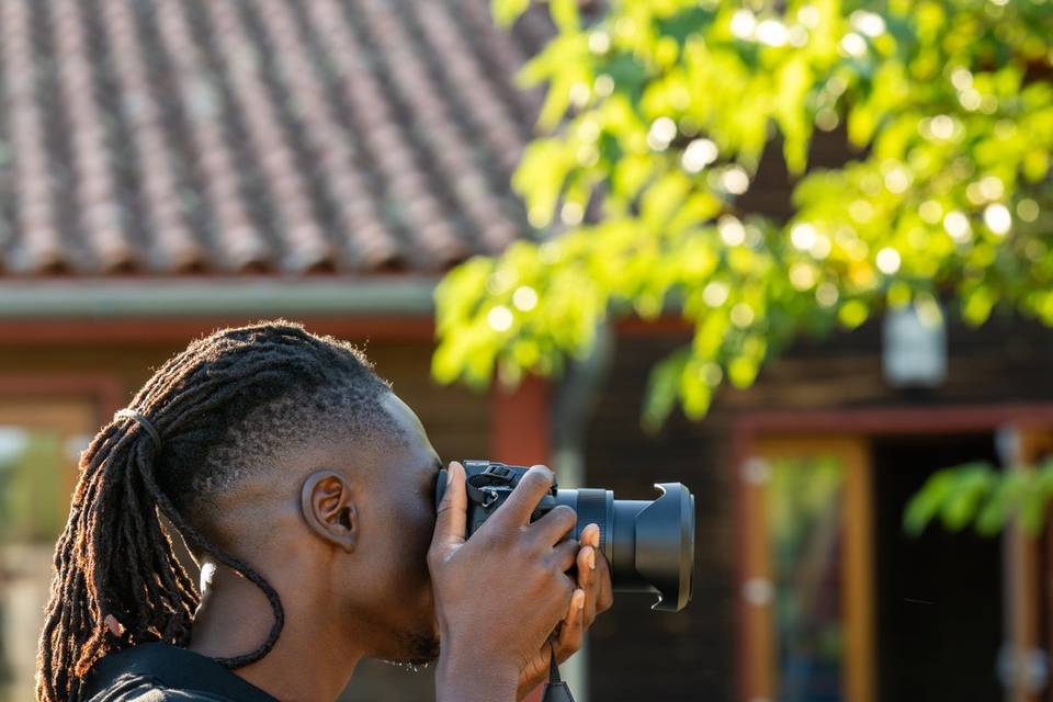 Detail_Photographer in Action