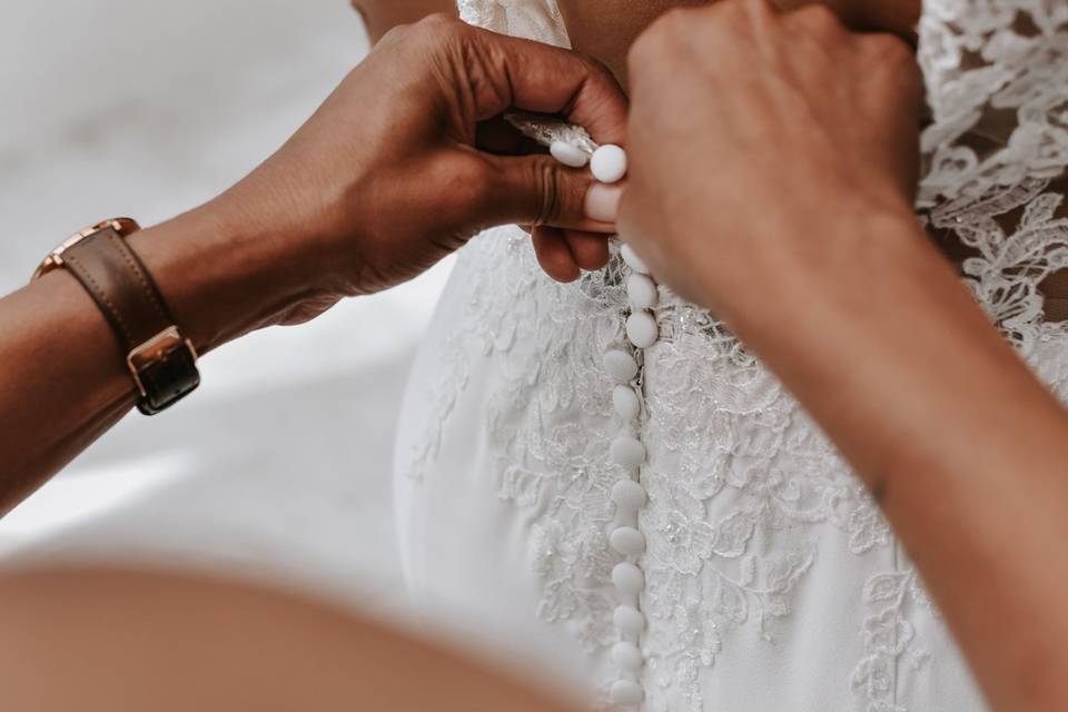 Détail dos robe mariée