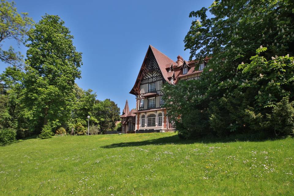 Le Grand Manoir