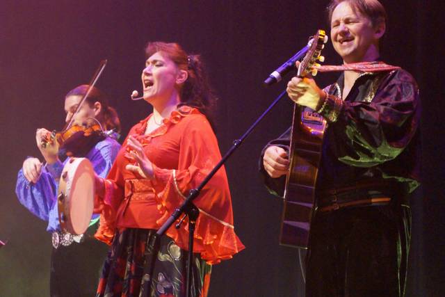 Trio avec chanteuse