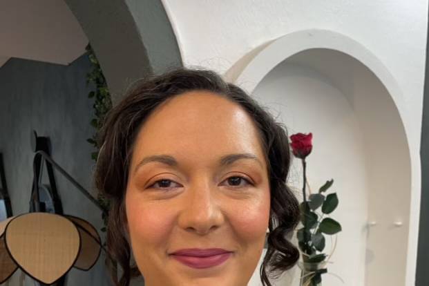 Maquillage et chignon