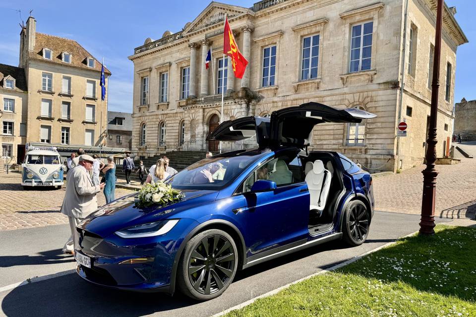 Tesla Model X Plaid