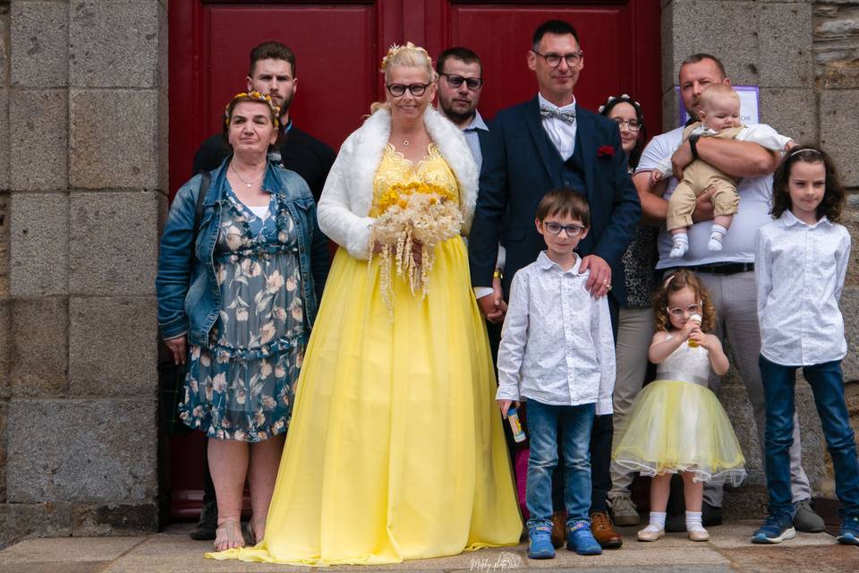 Famille heureuse réunie