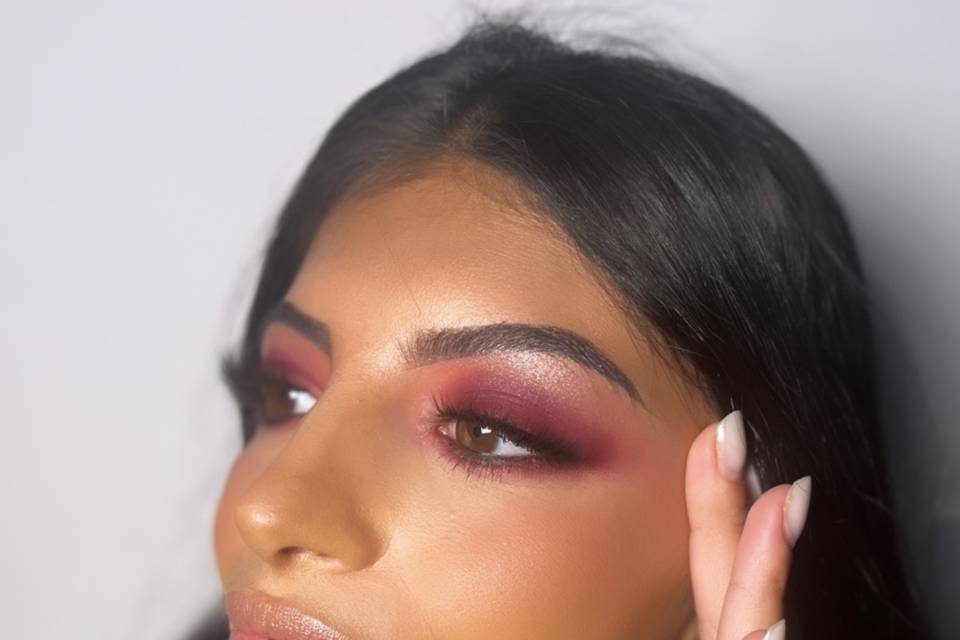 Burgundy smoky eyes