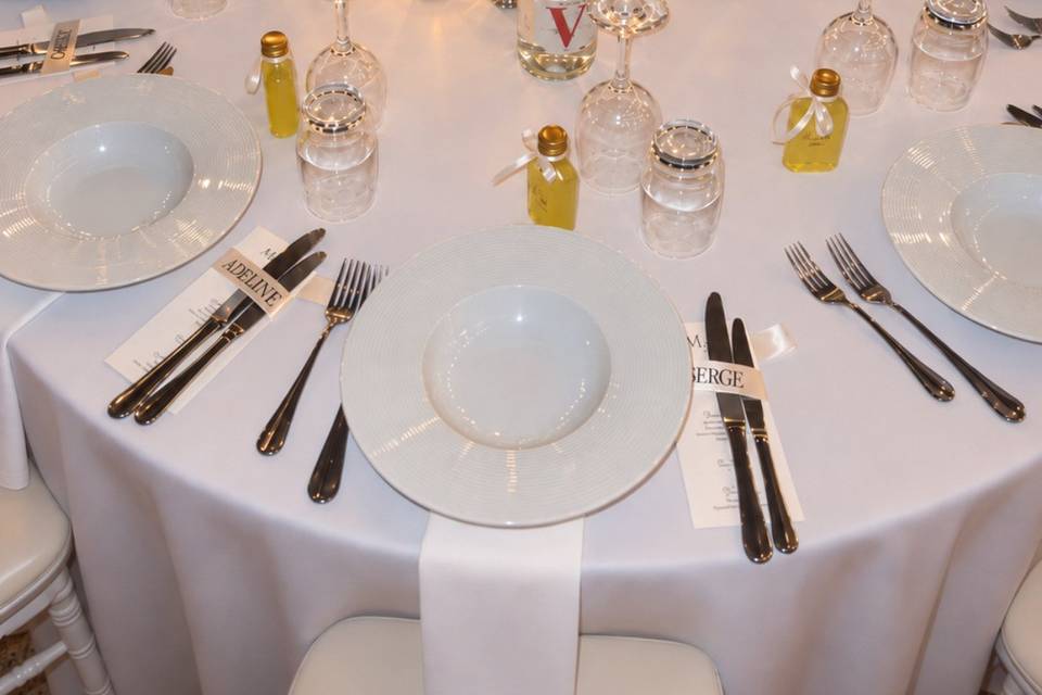 Luxury catering, redefined.