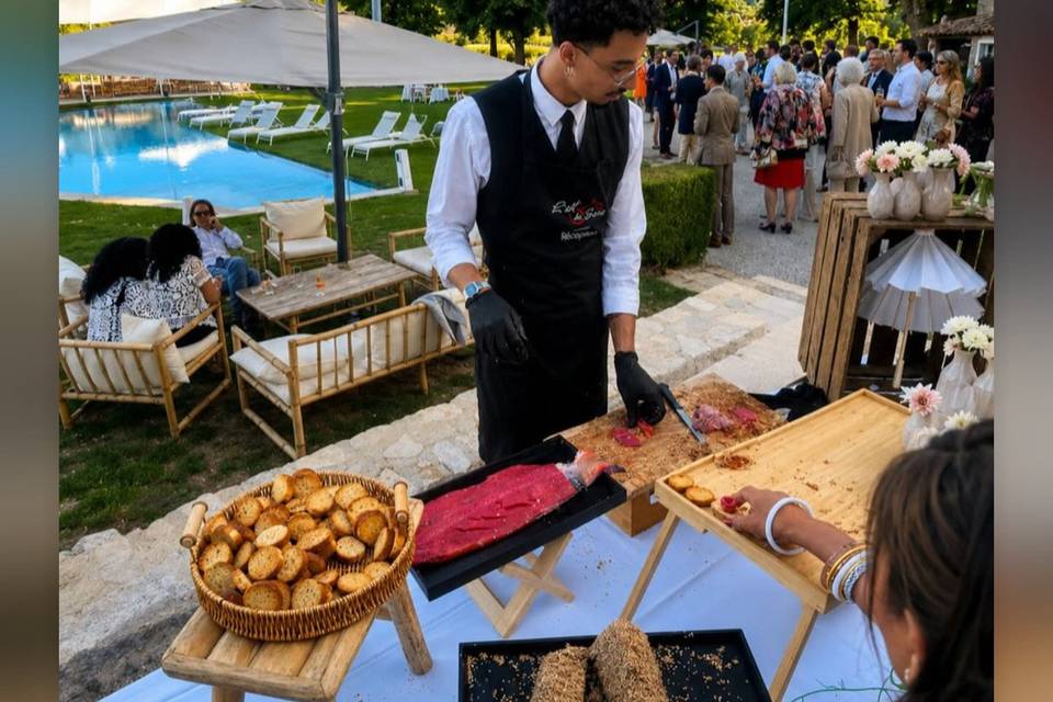 Luxury catering, redefined.