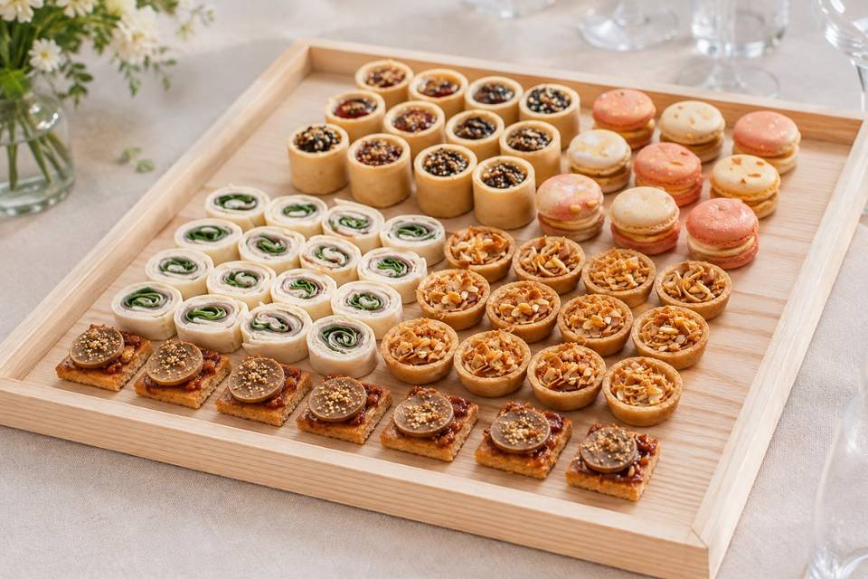 Luxury catering, redefined.