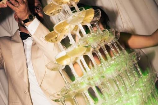 Luxury catering, redefined.