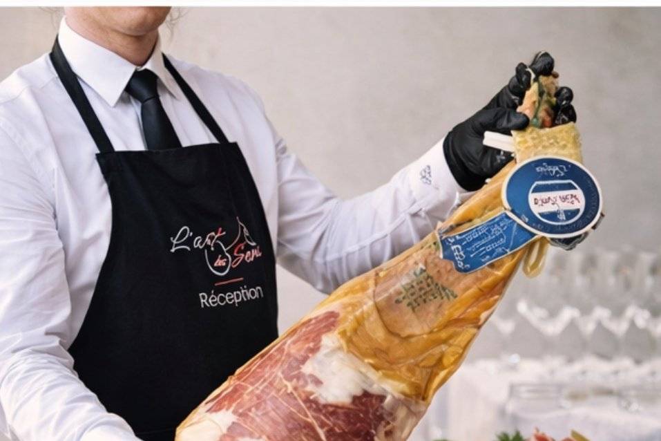 Luxury catering, redefined.