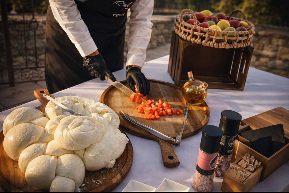 Luxury catering, redefined.