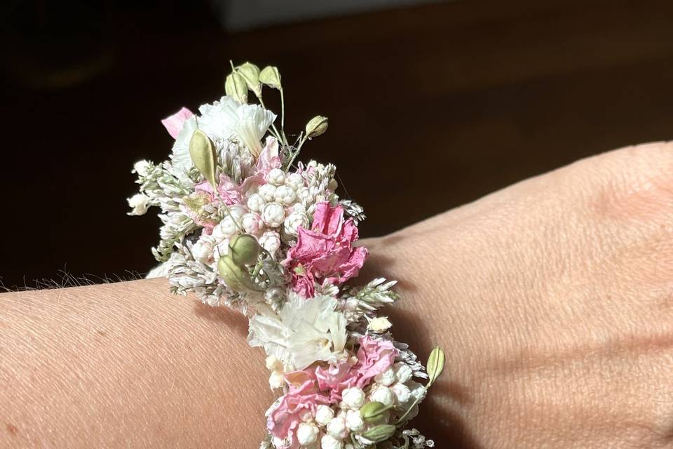 Bracelet fleuri