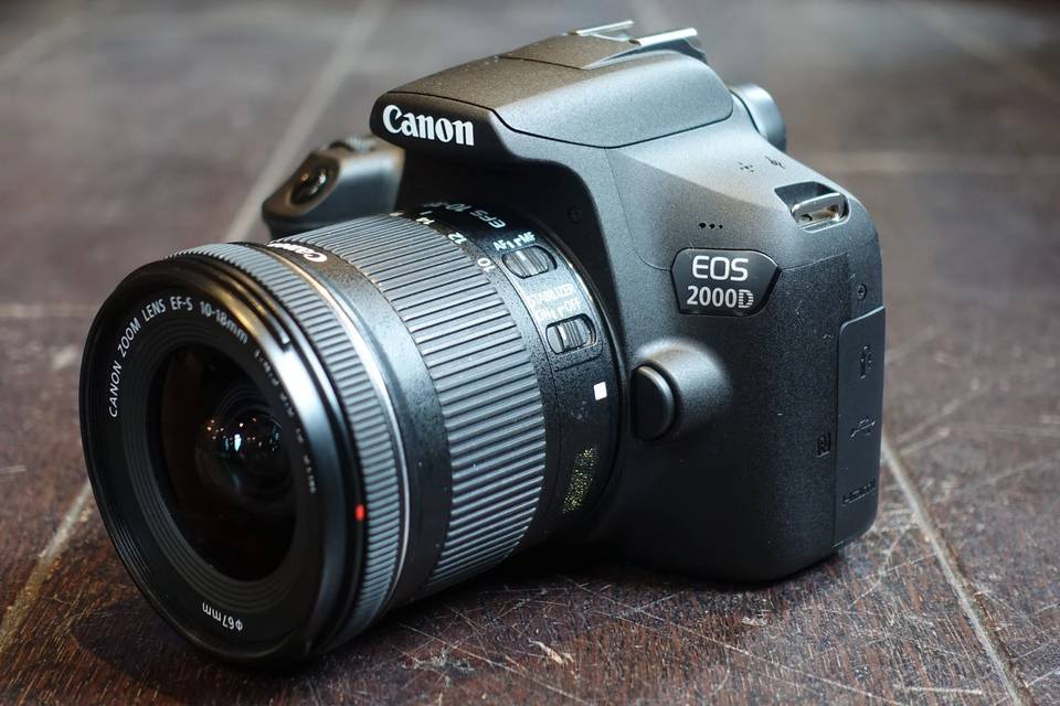 Canon 2000D