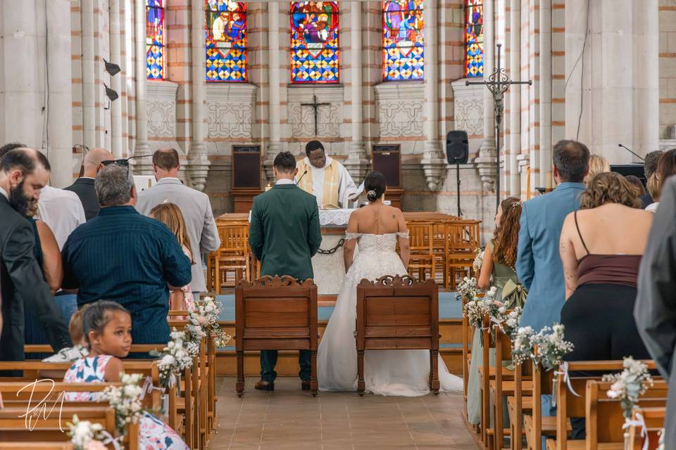 CEREMONIE RELIGIEUSE
