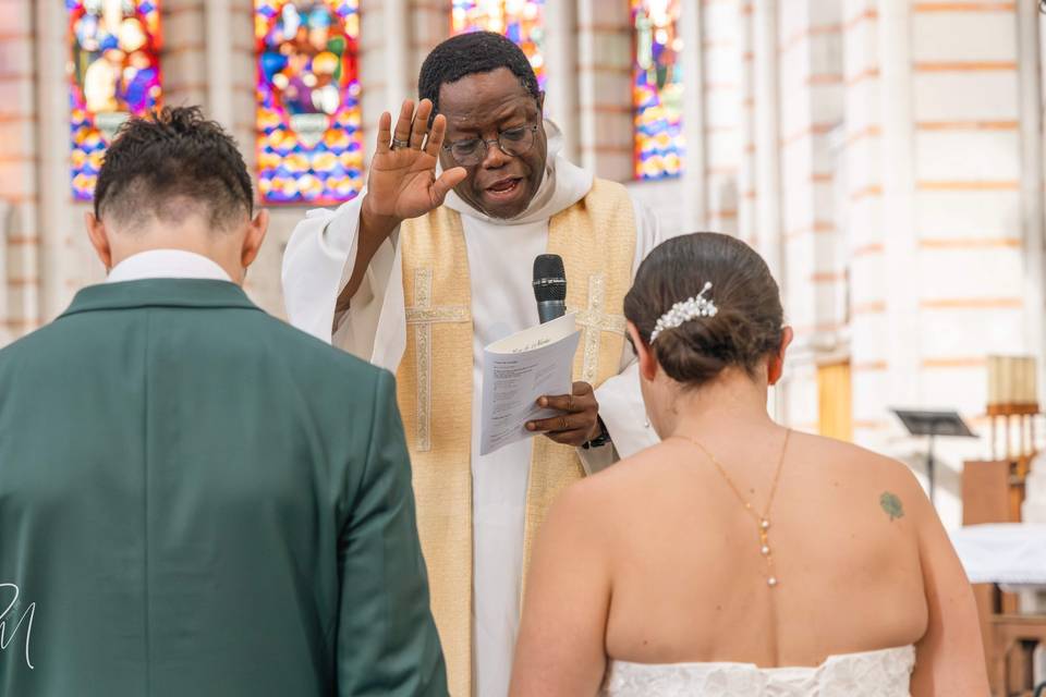 CEREMONIE RELIGIEUSE