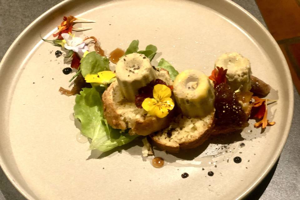 Cannelé de foie gras