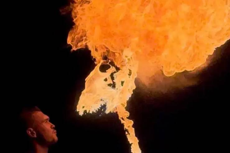 Cracheur de feu La Tribe