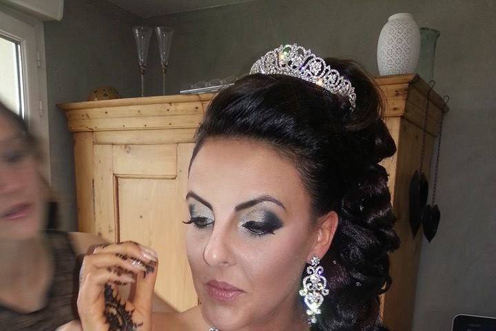 Linda Barkallah - Hair / make-up Artist