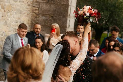 Celebration Kiss