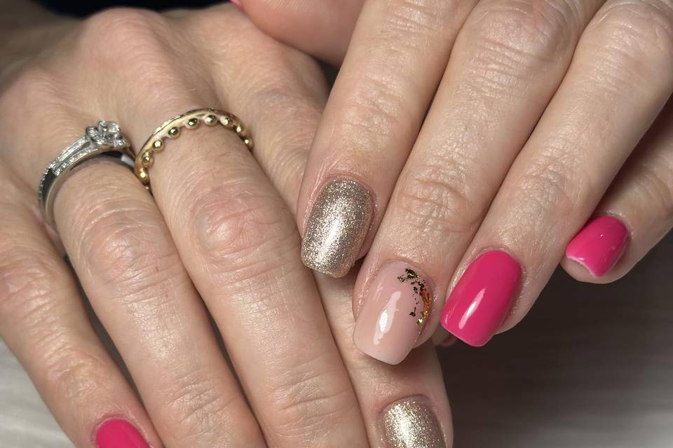 Gel rose , paillettes et nude