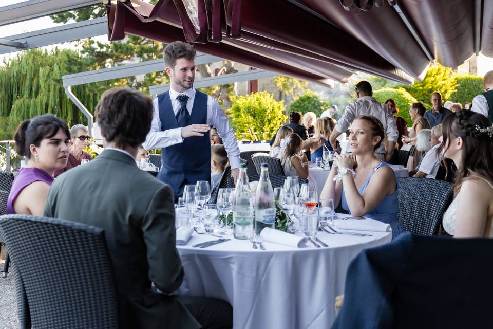 Le repas sur la terrasse