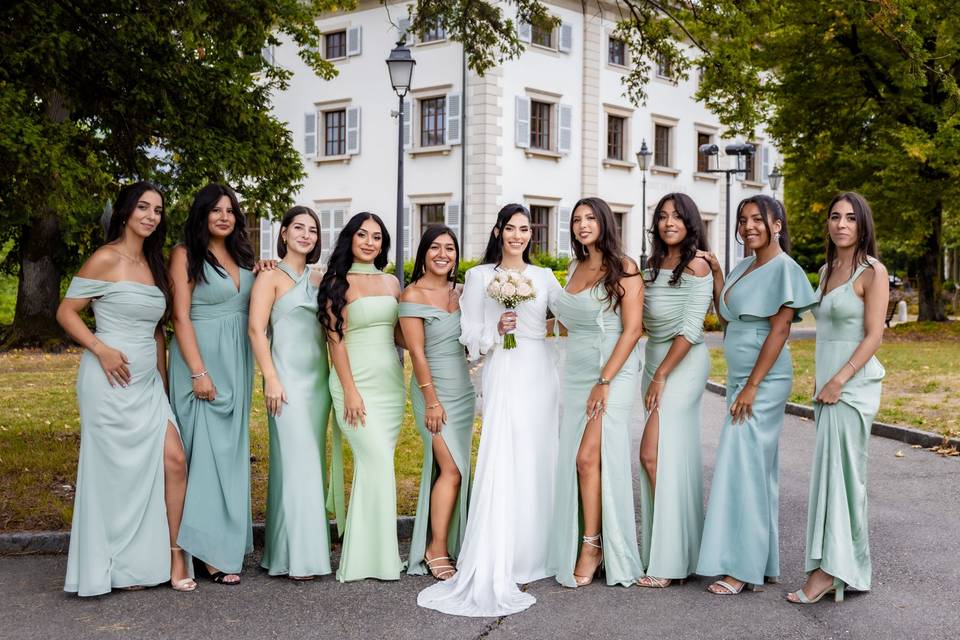 Photo de groupe de la mariée