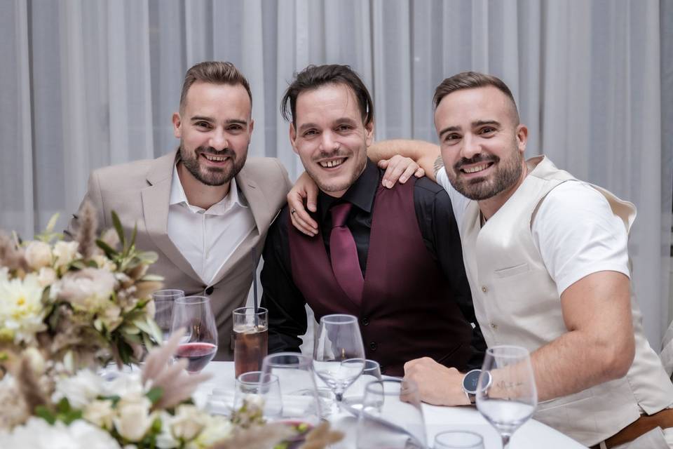 Idrisse et deux amis