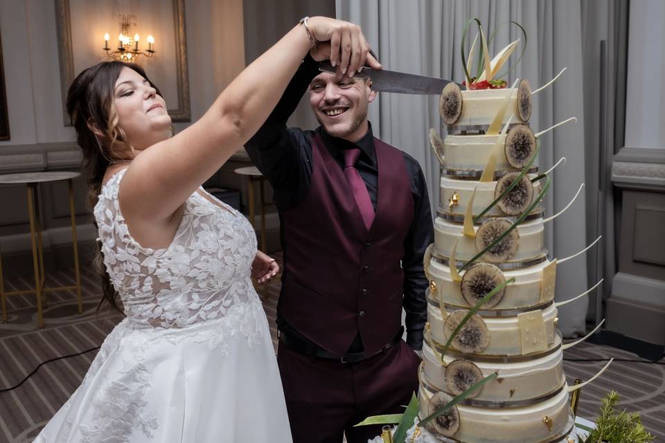 Ils coupent le gâteau