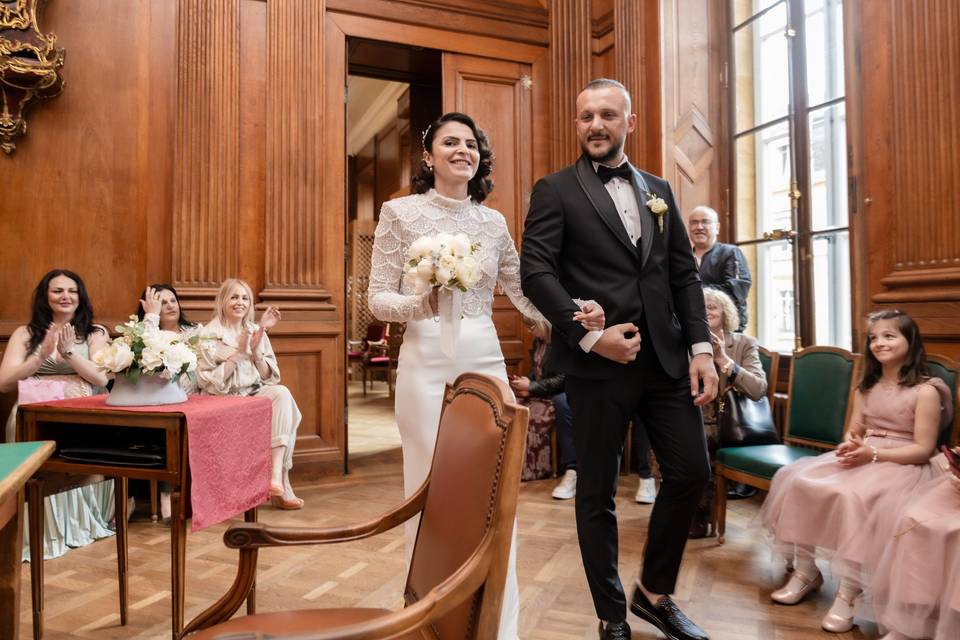 Vers la table de cérémonie