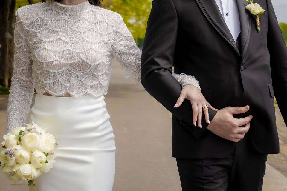 La main et le bouquet