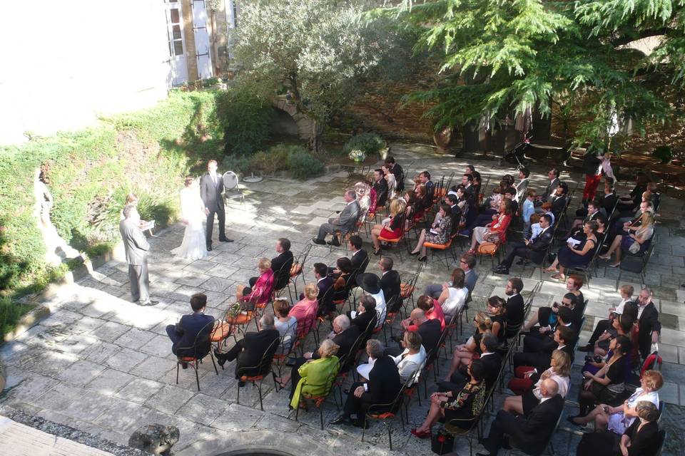 La cérémonie sur la terrasse