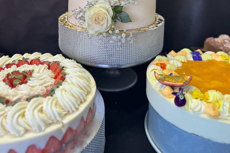 Weeding cake