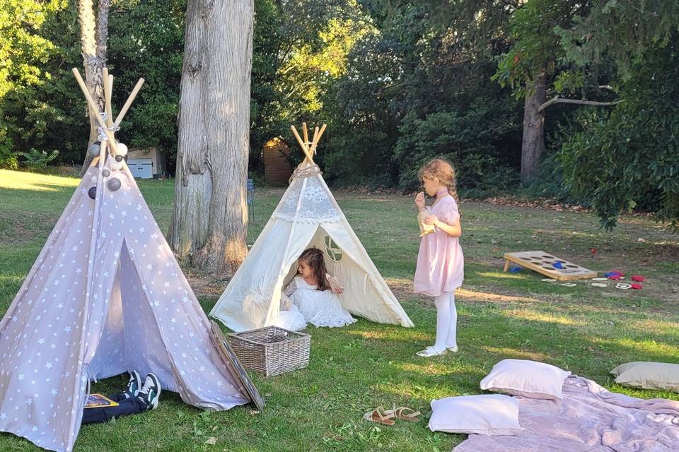 Tipis outdoor