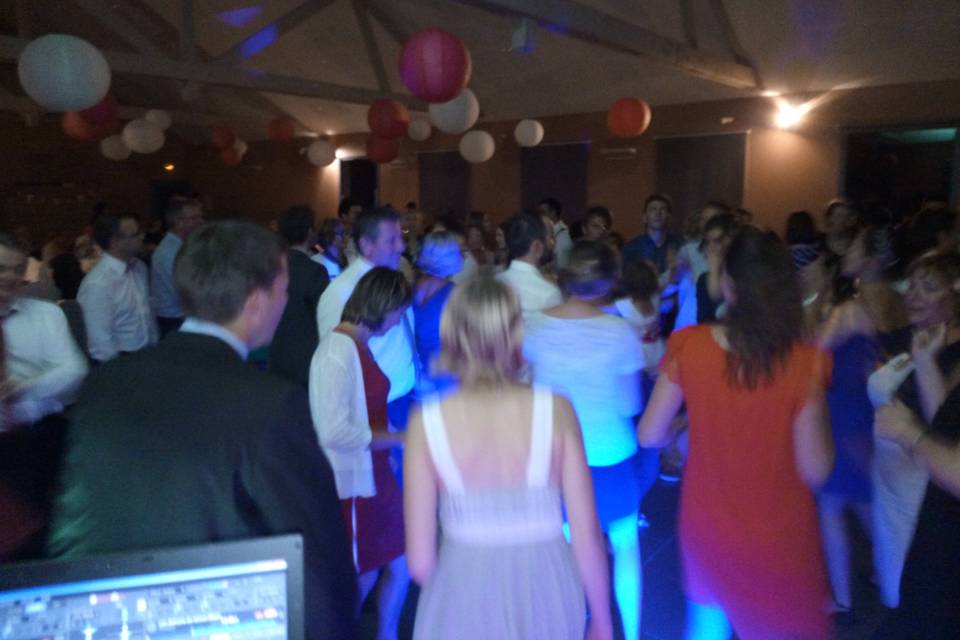 Ambiance sur le dancefloor