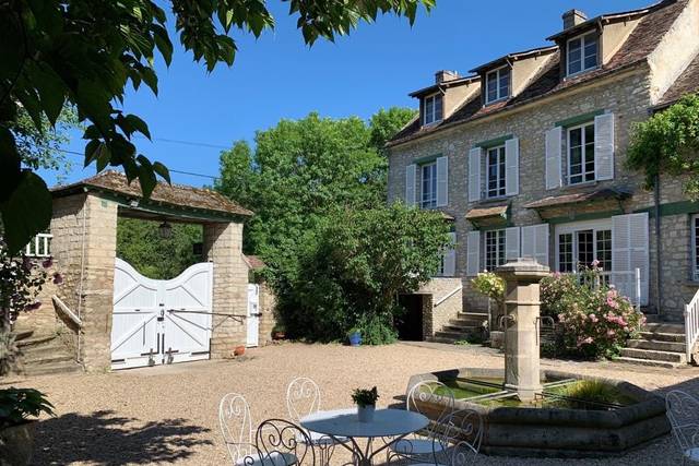 Vue portail cours fontaine