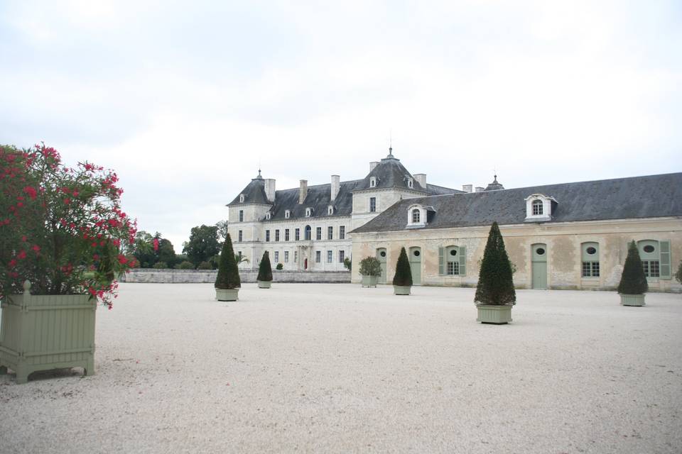 Cour de l'orangerie ©Château d'Ancy le Franc