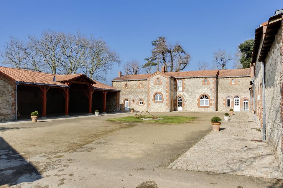 La cour des hébergements