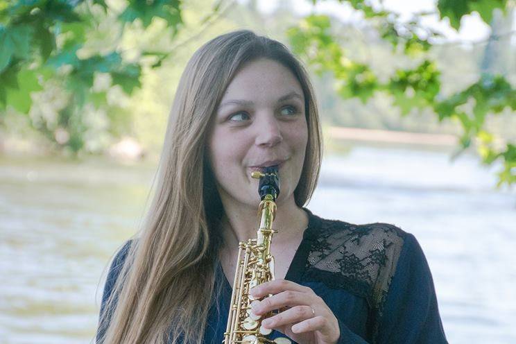 Camille la saxophoniste