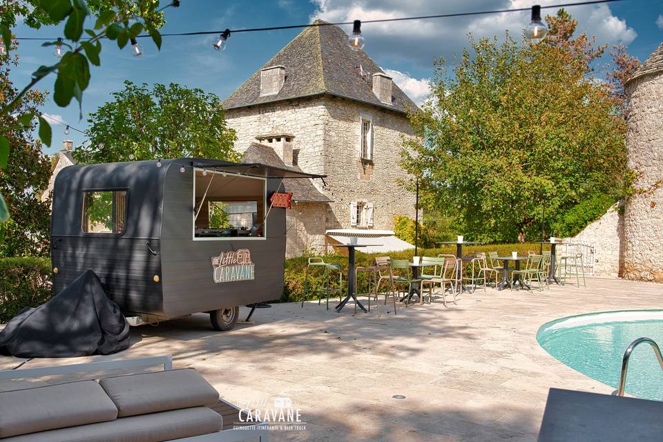 THE LITTLE CARAVANE