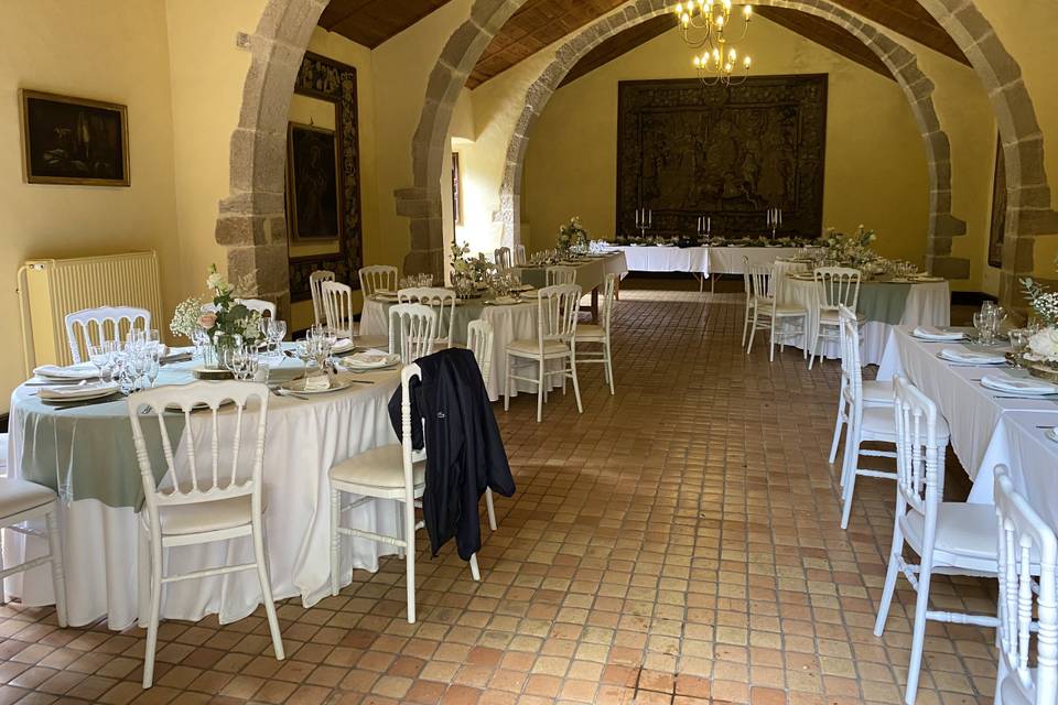 Belle salle de 140 m2