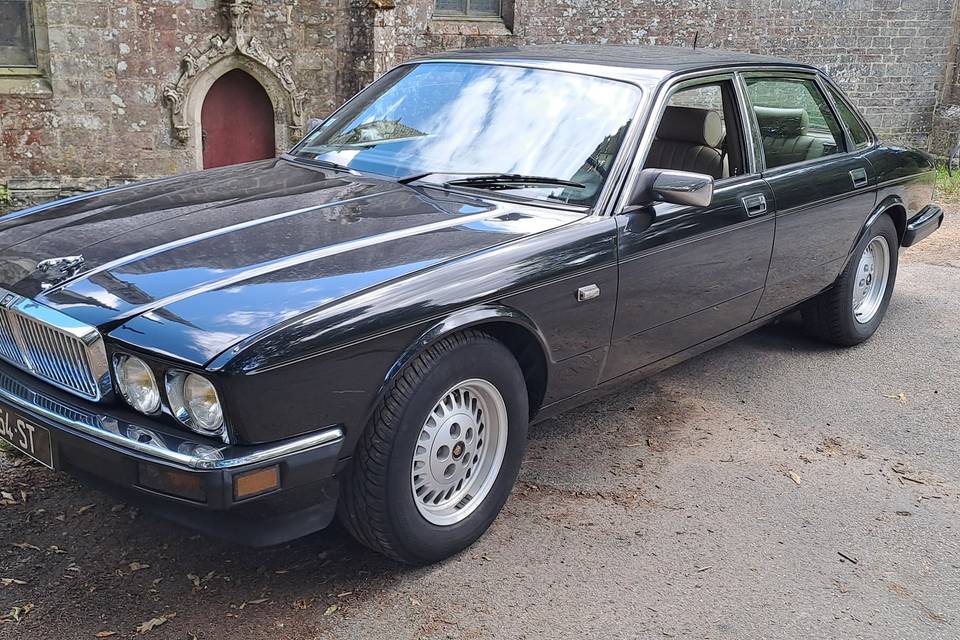 Jaguar XJ 40
