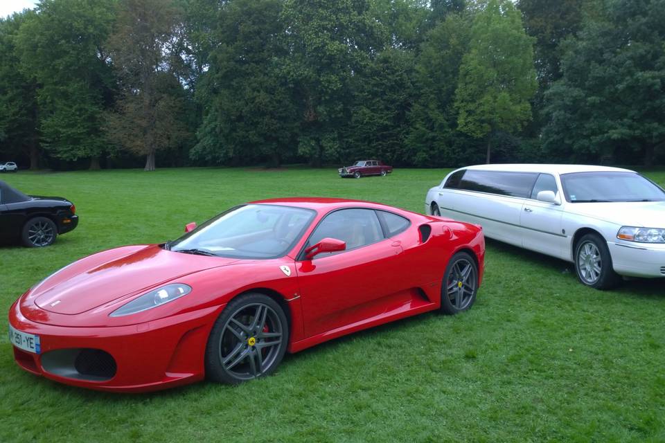 Ferrari + Limousine !