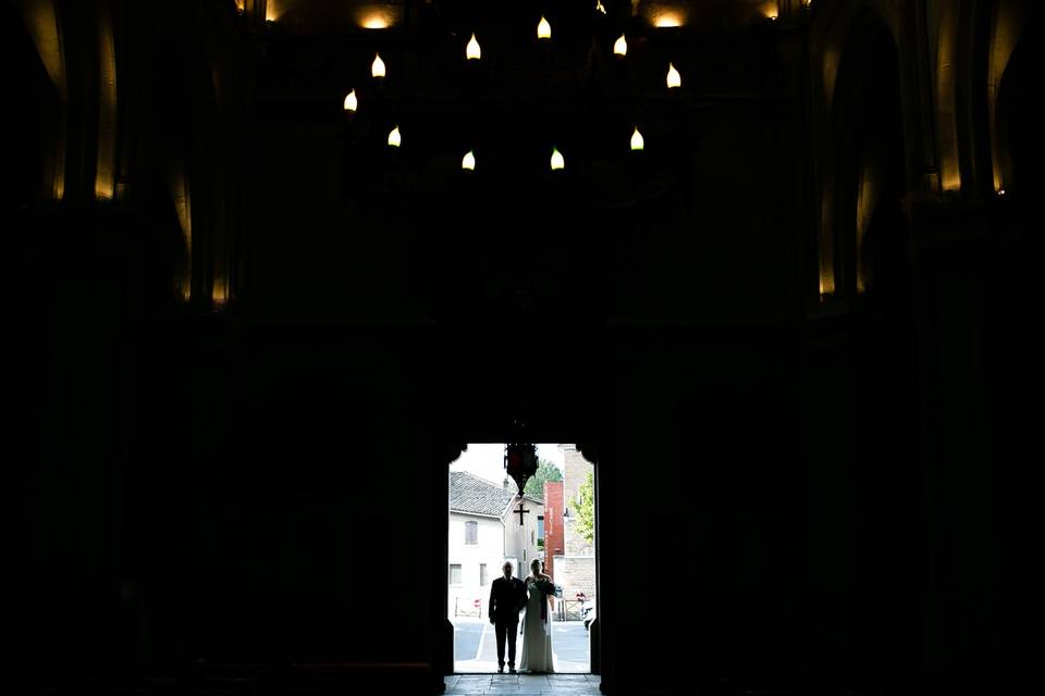 Entrée dans l'église