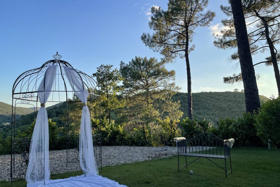 Parc avec vue sur les Cévennes