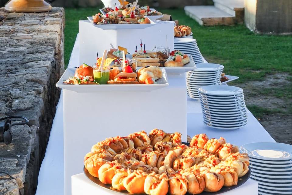 Buffet fleuri