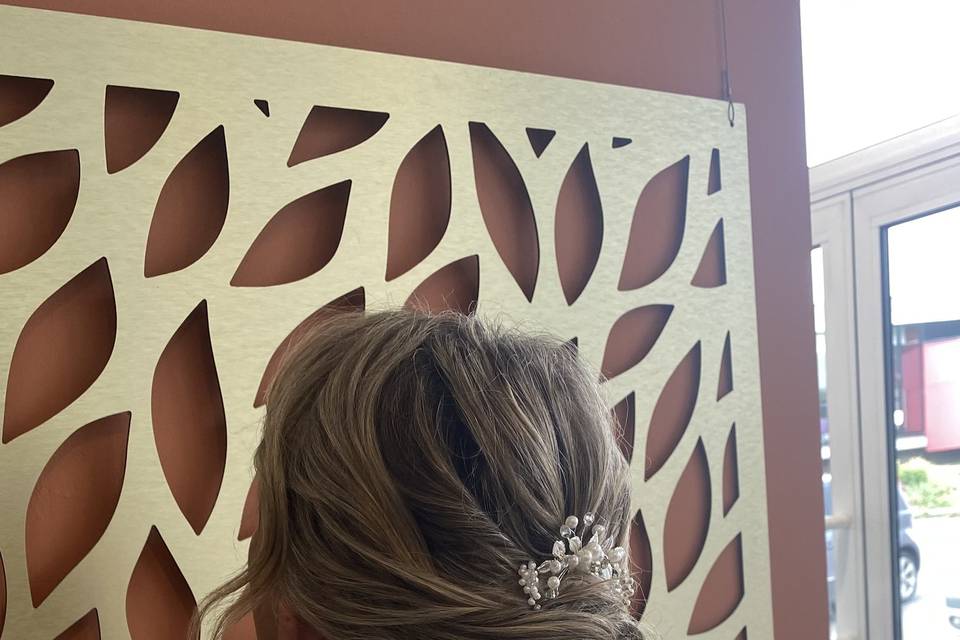 Chignon bas maman de la mariée
