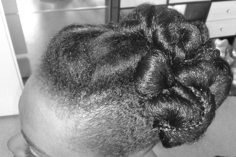 Chignon mariée cheveux crepus