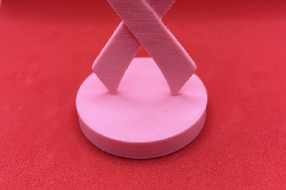 Ruban octobre rose sur socle