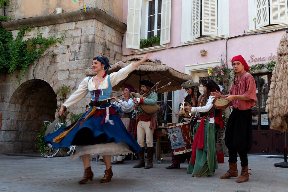 Pirates - Danse et musique