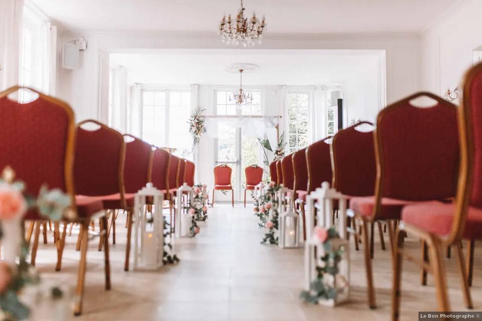 Cérémonie dans le Manoir